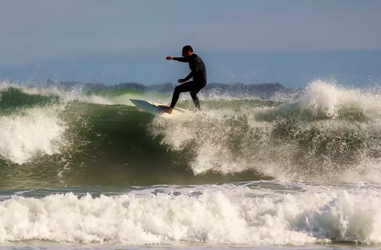 Types of Wet Suits for Surfing